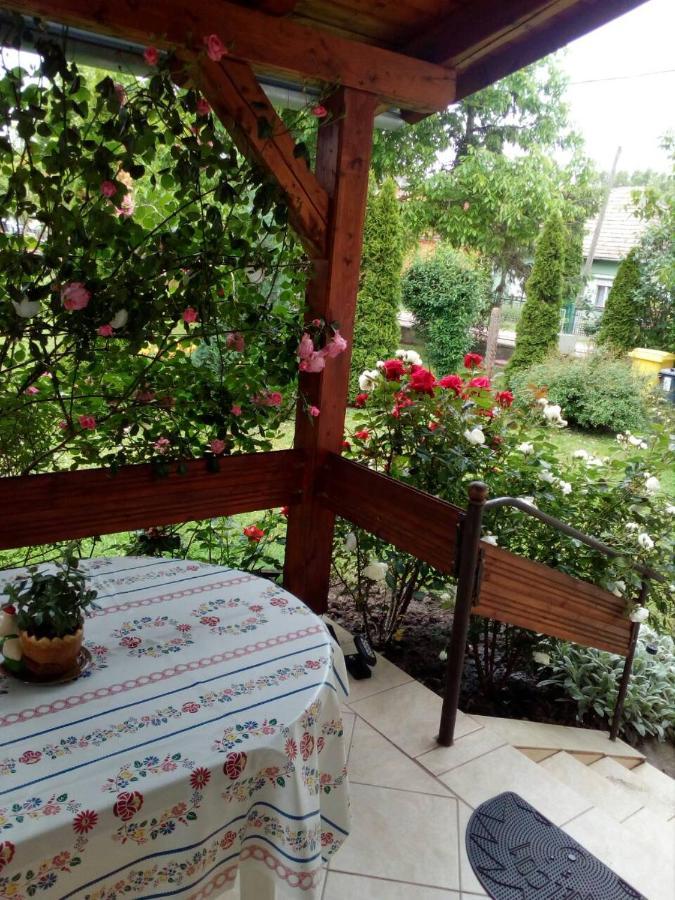 Uj Elet Weekend House Villa Balatonkeresztur Ngoại thất bức ảnh