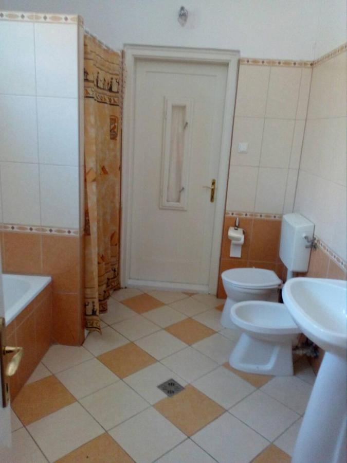 Uj Elet Weekend House Villa Balatonkeresztur Ngoại thất bức ảnh